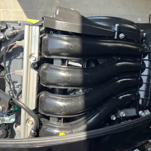 Suzuki DF100 Outboard Motor