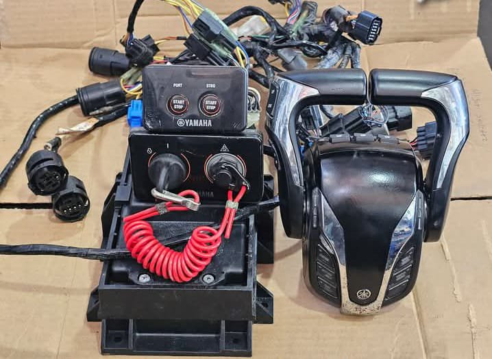 Twin F300 HP Yamaha 4 Stroke - Image 9