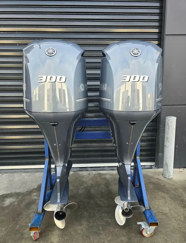 Twin F300 HP Yamaha 4 Stroke